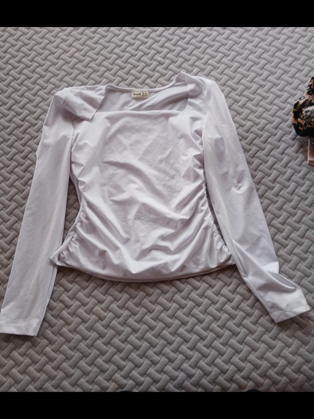 Soul-like White Long Sleeve Women's Top